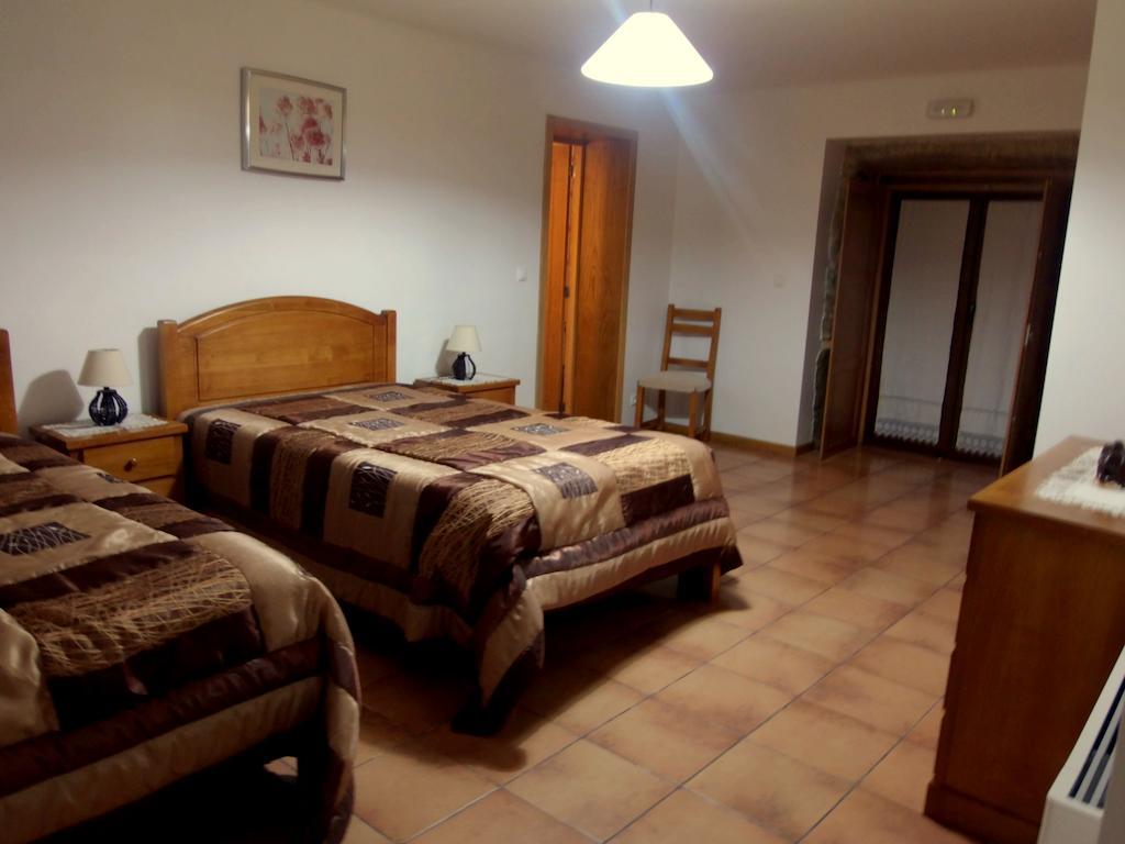 パレーデス・デ・コウラ Quinta Da Gandraゲストハウス 部屋 写真